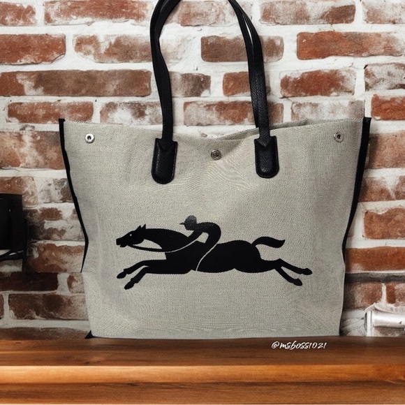 Longchamp Essential Toile Large Canvas Tote + Pouch in Ecru NWT - Picture 10 of 12